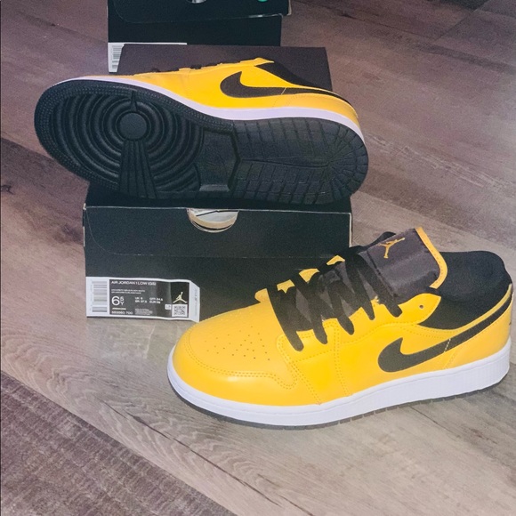 Jordan 1 low - Picture 2 of 3